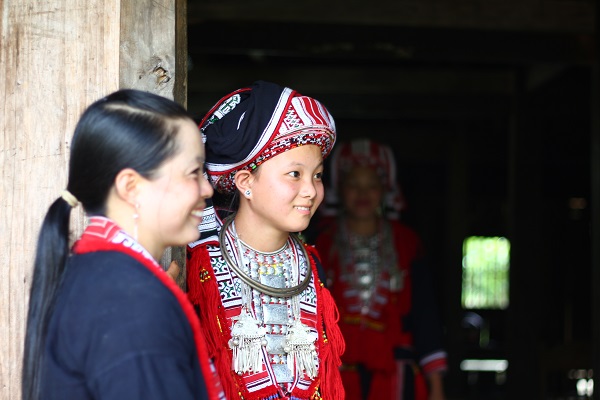 deux femmes Dao rouges à Hoang Su Phi deux femmes Dao rouges à Hoang Su Phi