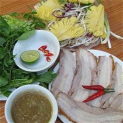 bánh tráng cuốn thịt heo bánh tráng cuốn thịt heo