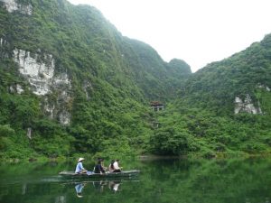 Balade en barque à Trang An, Ninh Binh