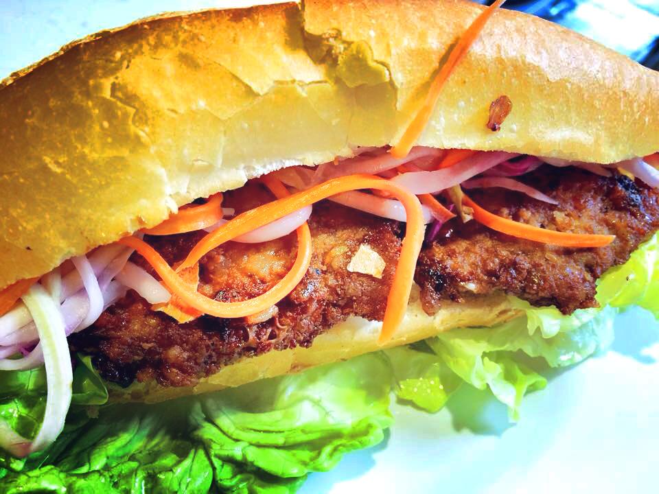 Le meilleur banh mi sanwich vietnamien a Hanoi7