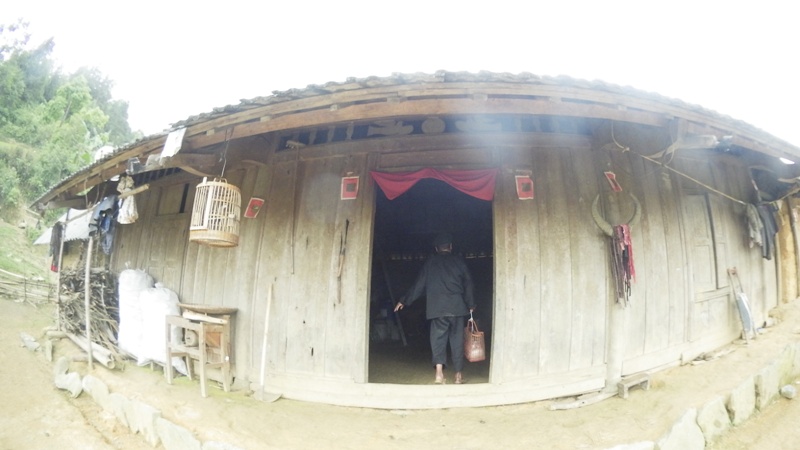 la maison des Hmong à Bac Ha01