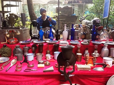 La foire d'antiquités du samedi à Hanoi