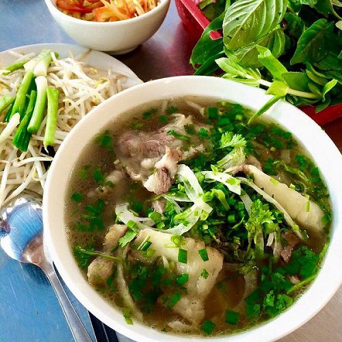 beef soup 25 rue Hoàng Sa Pho Phuong - rice noodles with beef