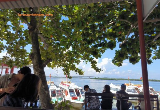 Bateau rapide pour les îles Cham à Hoi An