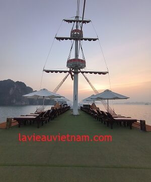 terrasse du bateau Dragon Legend