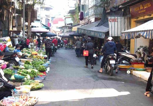 Les marchés Thanh Hà et Đồng Xuân