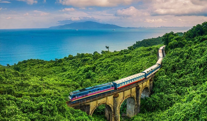 Train touristique Hué – Da Nang