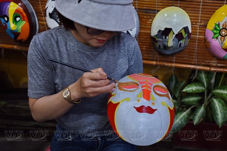 L'Atelier de Fabrication de Masques Traditionnels Tuồng à Hoi An