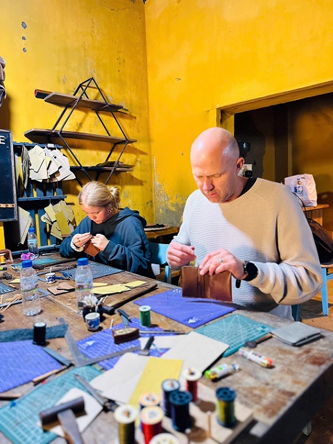 Atelier de Maroquinerie Blue Leather Lotus à Hoi An