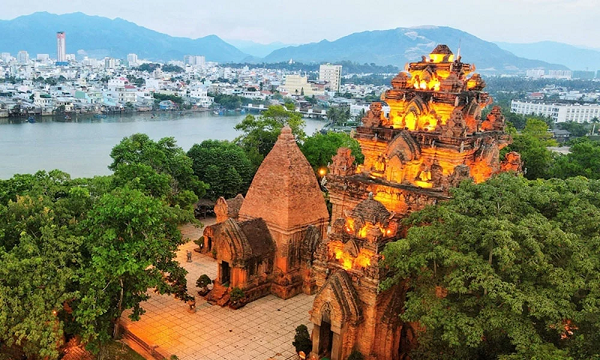 les tours Ponagar à Nha Trang