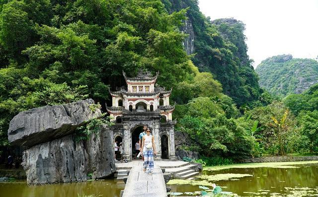 Pagode de Jade (Bích Động) à Ninh Binh