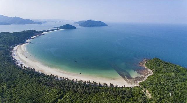 plage Minh Chau sur l'île de Quan Lan