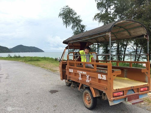 Déplacement en tuktuk sur l'île de Quan Lan