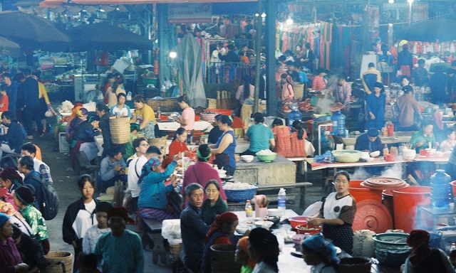 Le marché de Meo Vac du dimanche, province de Ha Giang