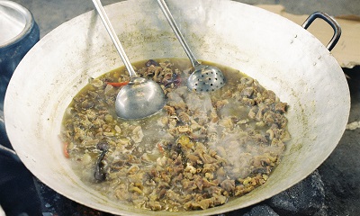 Thắng cố est un plat à base de viande de cheval, de bœuf ou de buffle