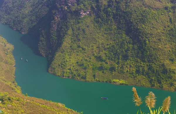 Un méandre du fleuve Nho Quế, district de Dong Van, province de Ha Giang