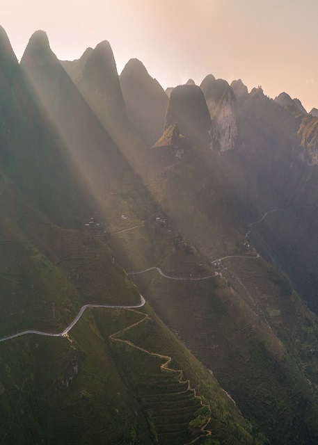 Le col de Ma Pi Leng, district de Meo Vac, province de Ha Giang