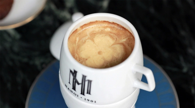 Le café aux oeufs