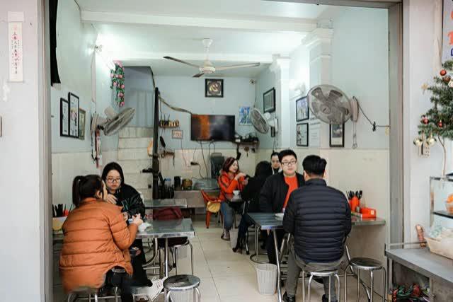 rouleaux de printemps - restaurant pho cuon Chinh Thang à Hanoi