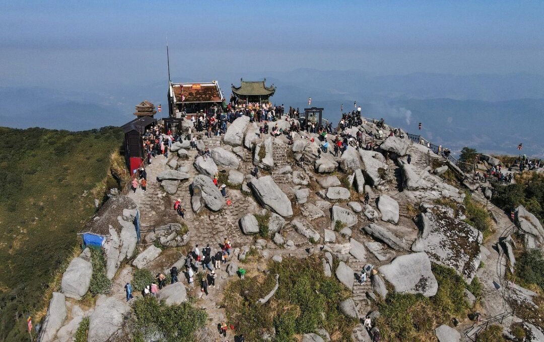 pagode_Dong_sommet_montagne_Yen_Tu