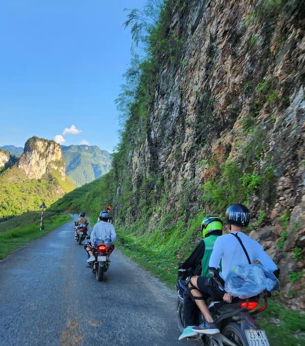 Faire-un-ha-giang-Loop-en-moto-avec-guide-conducteur